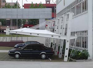 <font color='red'>膜結構車棚</font>夏季正確的維護措施