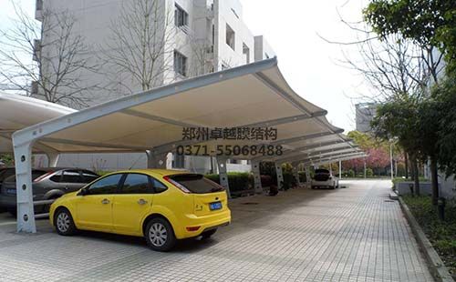 某小區膜結構車棚實拍