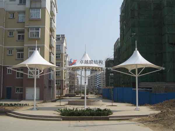 濱州景觀<font color='red'>張拉膜結(jié)構(gòu)</font>遮陽(yáng)棚【生產(chǎn)廠家】