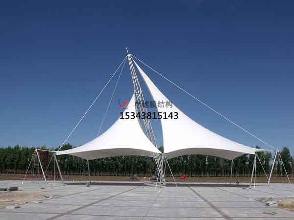 張家口商業廣場<font color='red'>張拉膜結構</font>景觀棚