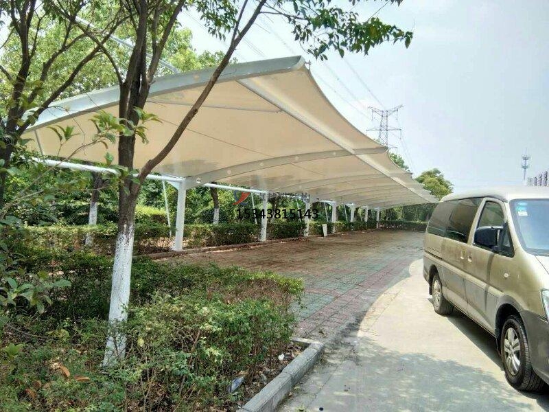 岳陽商業廣場雨棚搭建