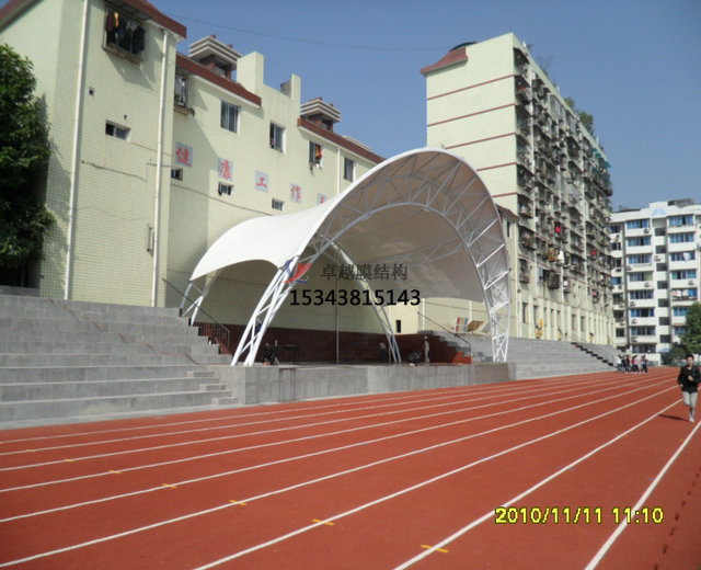  <font color='red'>膜結構看臺</font>都是什么材質的？