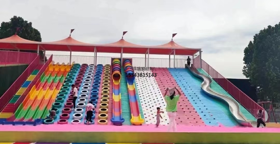 濟源滑世界橘紅色<font color='red'>張拉膜結構</font>生產