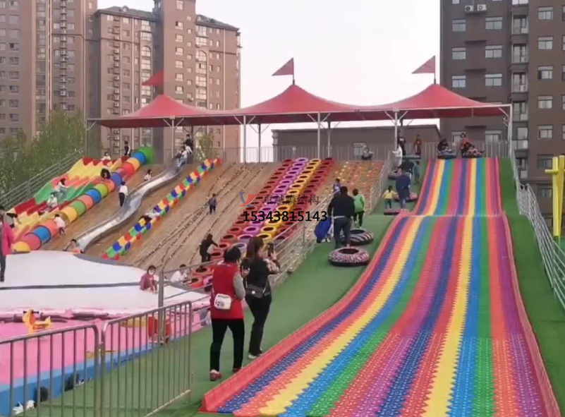 晉城滑世界橘紅色<font color='red'>張拉膜結構</font>生產