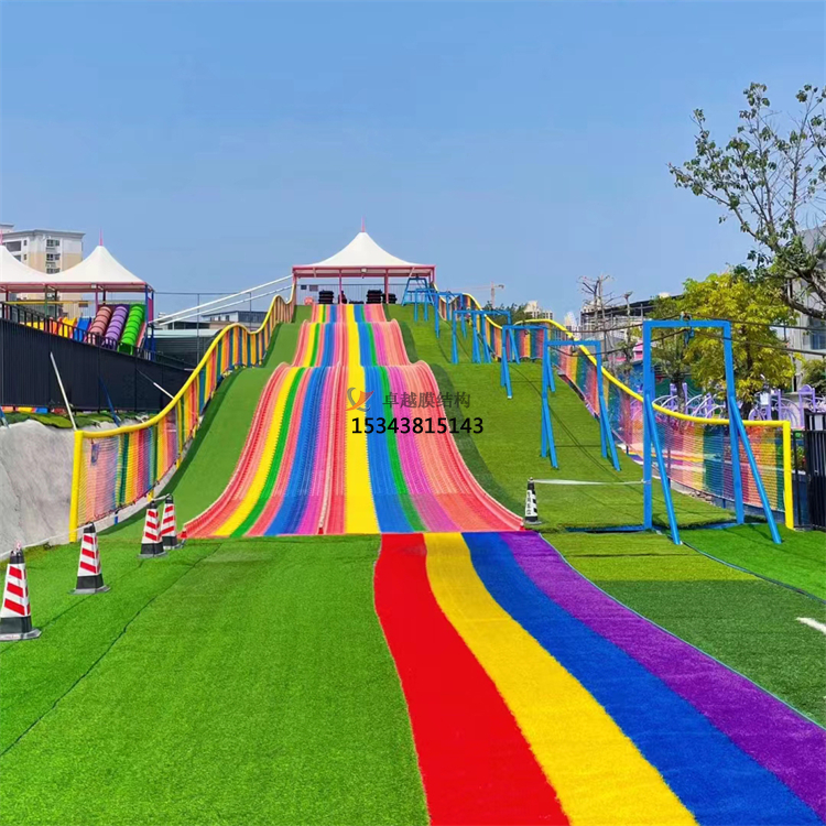 晉中彩虹滑道游樂設(shè)備紅色遮陽(yáng)棚結(jié)構(gòu)設(shè)計(jì)生產(chǎn)