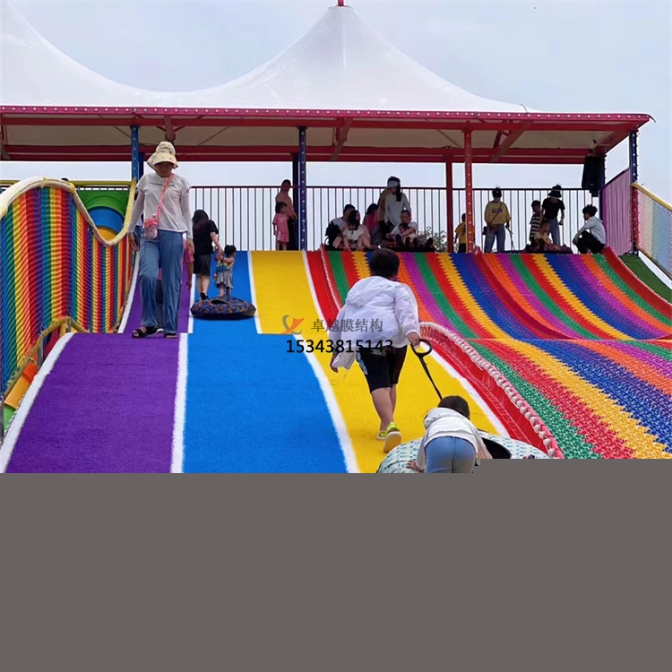 晉中景區(qū)極限旱滑游樂場(chǎng)彩色張拉膜銷售