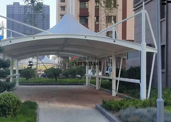 卓越膜結(jié)構(gòu)停車棚景觀棚定做有什么優(yōu)勢？